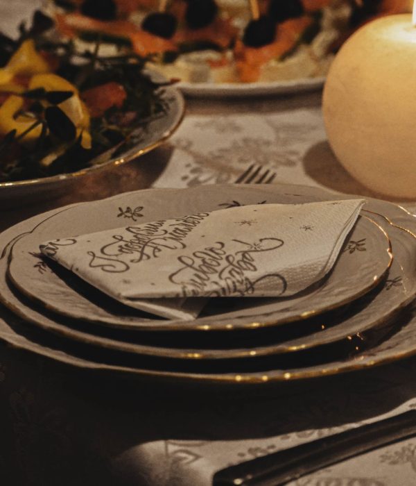 Seasonal Shopping Without the Noise: A Buyer’s Pause